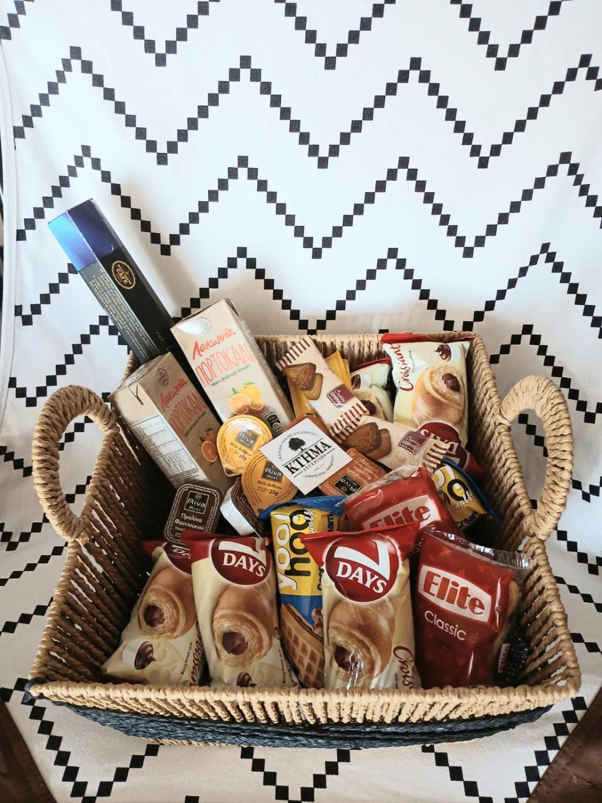 Villa Avgerinos Ηome Breakfast Basket Complimentary Amfiklia Esterno foto